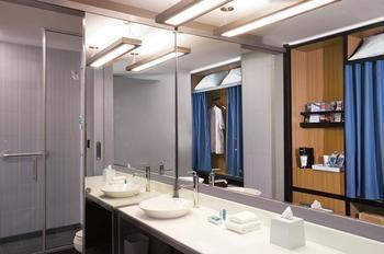 Aloft Durham Airport Brier Creek 3* Raleigh